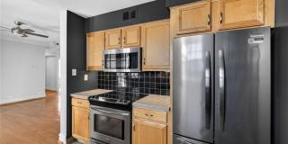 5510 Waterman Boulevard Gallery 24