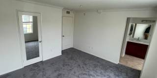 Charming 4 bedroom 4 bathroom in heart of East Lake! Gallery 12
