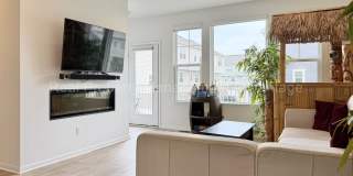 Modern 2020 Built Townhome Just Steps from Downtown Ferndale! Gallery 12