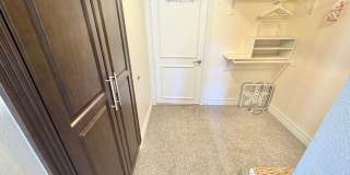 Great opportunity condo in a highly desirable central Las Vegas location Gallery 16