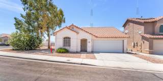 Comfort, Convenience & Single-Story Living! Gallery 1