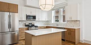 531 Hinman Ave Gallery 1