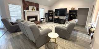 4 BEDROOM ONLY 7 MILES FROM BARKSDALE AIR FORCE BASE Gallery 5