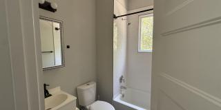 1918 REDELL Street Gallery 12