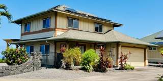 4 bedroom, 2.5 bath with sweeping coastline views! Gallery 1