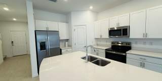 Townhome in The Townhomes of River Landing Gallery 13