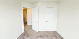 8513 Gateway Road Gallery 38