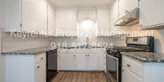 Beautiful 2 Bedroom Remodel! Available Today! Gallery 17