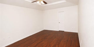 2302 Brock Street Gallery 9