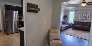 Fully Furnished 4BR Home with Fenced Yard & 2-Car Garage in Stoneburrow Gallery 8