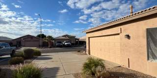 Cozy 3 Bed 2 Bath with Enclosed Den! Cozy 3 Bed 2 Bath with Enclosed Den! Gallery 3