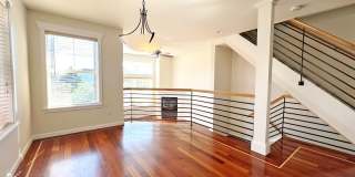 3 BED SEATTLE TOWNHOME FOR RENT W HIGH END FINISHES & EASY COMMUTE Gallery 6