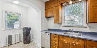 212 FREDERICK Avenue S Gallery 20