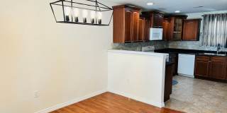 Spacious Townhome, Close to Fort Riley! Gallery 7