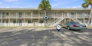 CPN-College Park Condominium Gallery 1