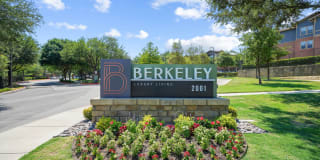 The Berkeley Luxury Apartment Homes Gallery 43