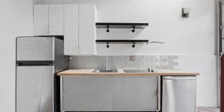 Modern Pet-Friendly 1-Bedroom Condo in Prime Salt Lake City Location with In-Unit Washer/Dryer & Stainless Steel Appliances Gallery 6