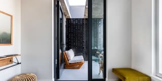 The Landing Gallery 17