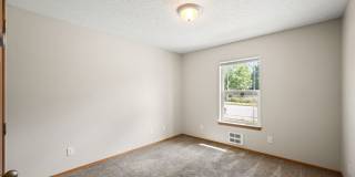 Spacious 3-Bed Duplex in Central Spokane — Washer/Dryer Included Gallery 13