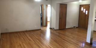 Large Open Concept House! Gallery 5