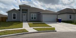 Stunning Southside Home w/ Solar Panels! Gallery 1