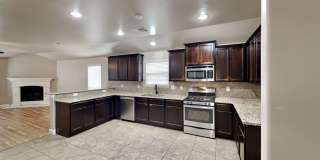 3 Bedroom 2 bathroom with Study in Yukon Schools Gallery 9