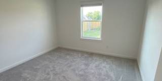 5837 Lavender Avenue Gallery 9