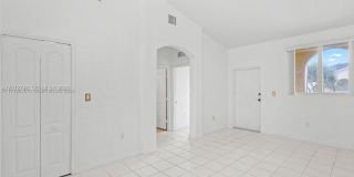 1658 SE 28th Ct Gallery 3