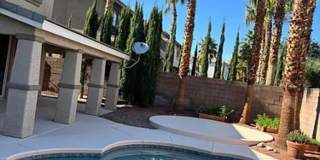 Elegant 4-Bedroom Oasis Near Downtown Summerlin Gallery 31
