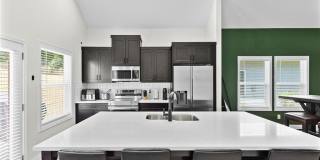 624 Robert Street NW Gallery 9