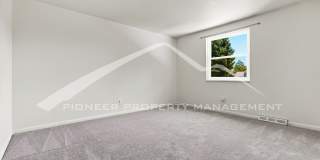 Single Family Home with 2 Car Garage and Central Air! Gallery 23
