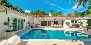 375 Harbor Ct Gallery 3