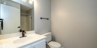 The Landings at Steele Creek Apartments Gallery 13