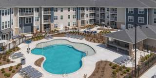 Attain at Chics Beach (Vista Residences) Phase II Gallery 1