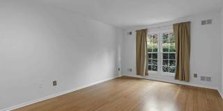 342 Village Court Gallery 14