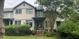 Gorgeous Condo in the heart of Chapel Hill Gallery 1