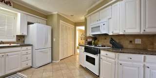 3307 74th Street unit: A Gallery 2