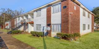 The Residences at Glen Oaks Gallery 16