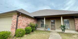 3/2 For Rent in Farmington Station! Gallery 1