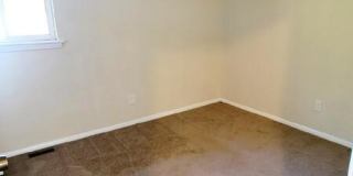 7103 Wentworth St Gallery 10