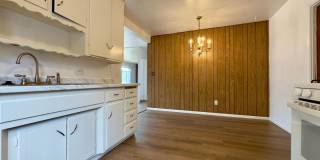 Charming 3-Bedroom Home with Expansive Outdoor Space Gallery 3