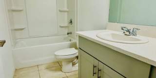 Modern 3 Bed / 2.5 Bath Townhome – Move-In Ready Gallery 12