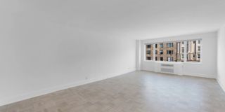 926 Park Ave Gallery 2