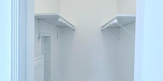 (73) The Maisel Manor Gallery 22