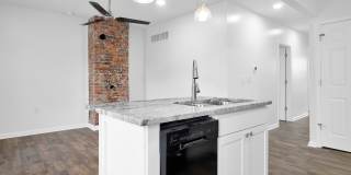 798-800 Kelton Avenue - 798 Gallery 4