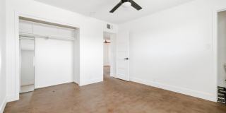 1303 W 9th Street Gallery 14