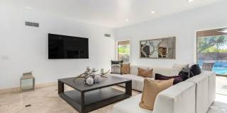 4450 E CAMELBACK Road Gallery 13