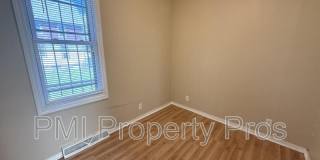 2945 N 23rd St Gallery 7