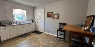 859 Oasis Street Gallery 12
