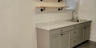 Two bedroom House For Rent S. Floyd Street Gallery 15